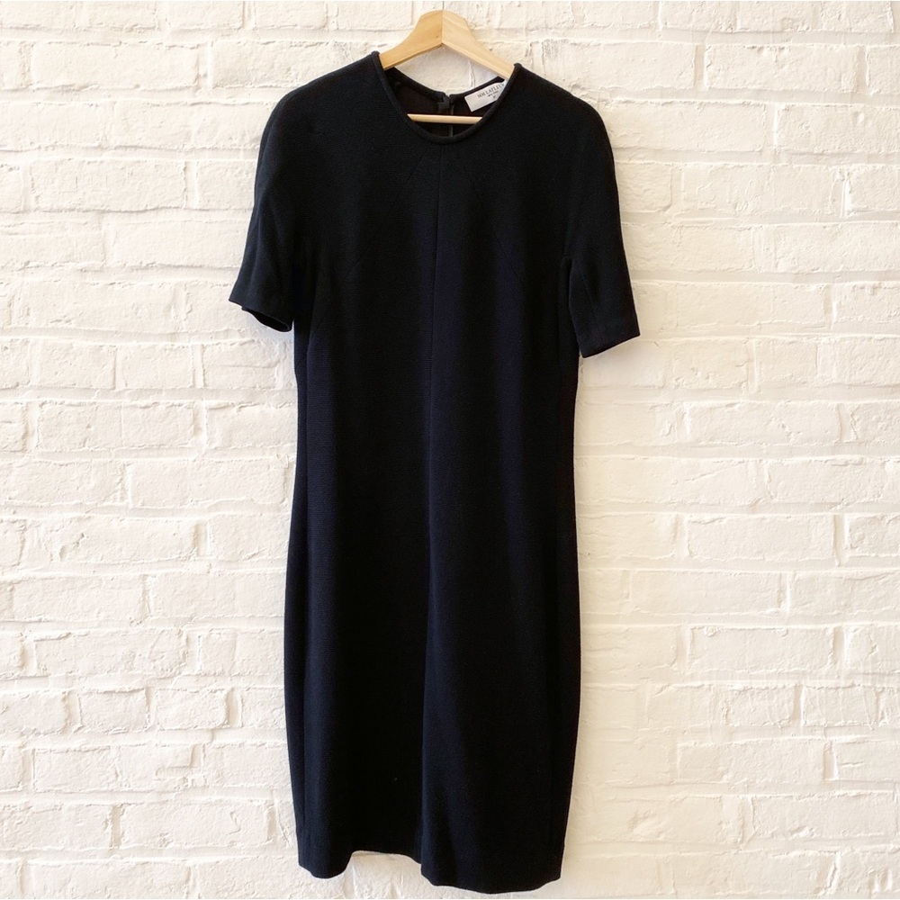 M.M. Lafleur || Short‎ Sleeve Knit Shift Dress Black 12